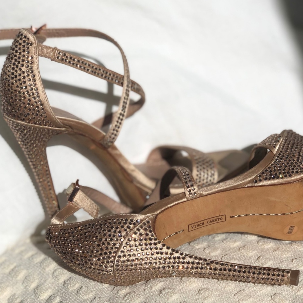 Vince Camuto Heels - Picture 3 of 4